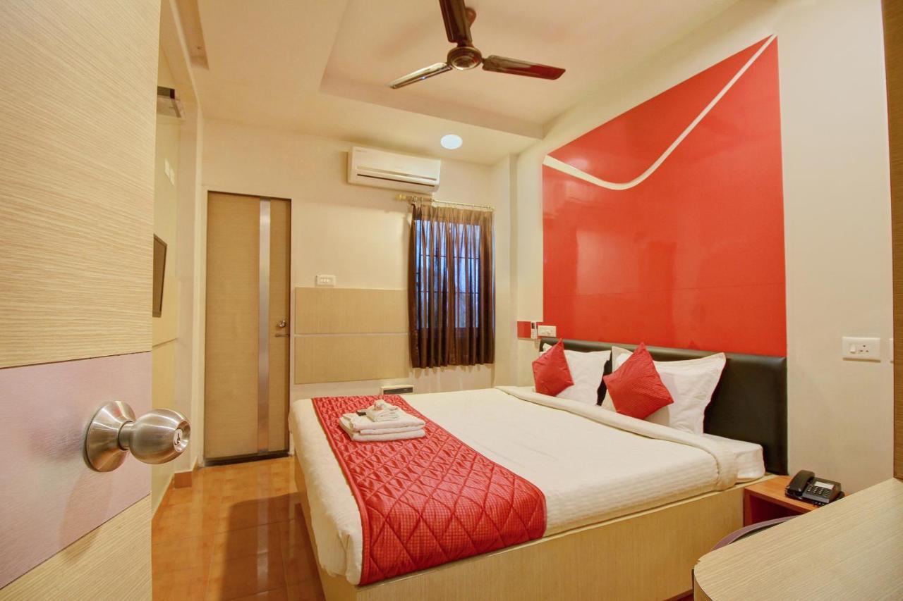 Oyo 968 Hotel Poigai Chennai Luaran gambar